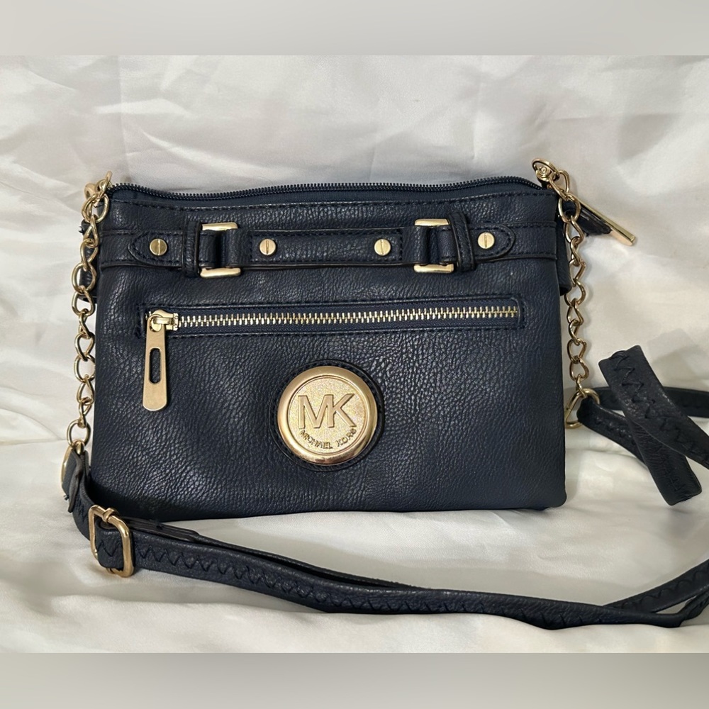 Michael Kors Crossbody purse